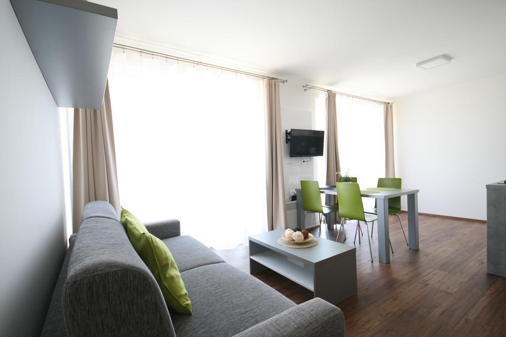Apartmany Apollon Resort Леднице Экстерьер фото