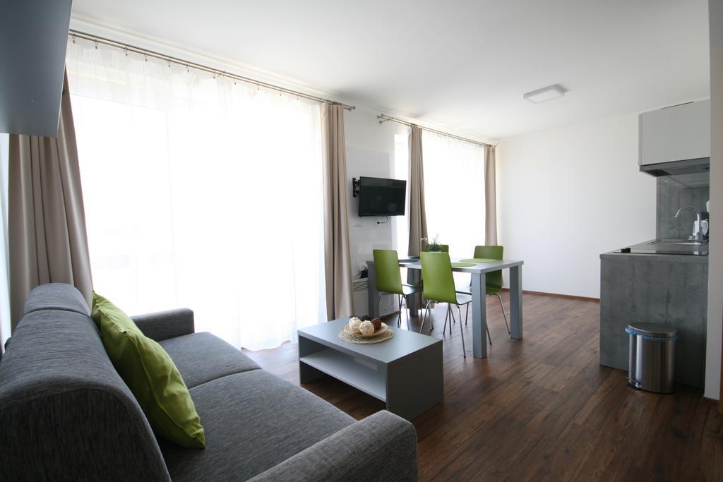 Apartmany Apollon Resort Леднице Экстерьер фото