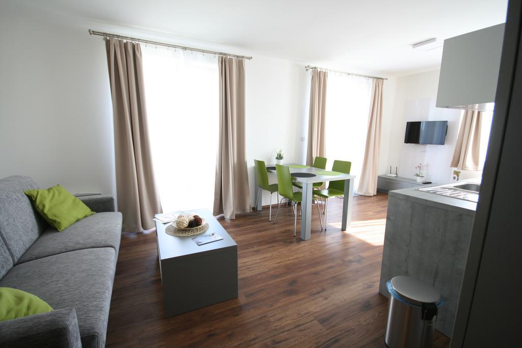 Apartmany Apollon Resort Леднице Экстерьер фото
